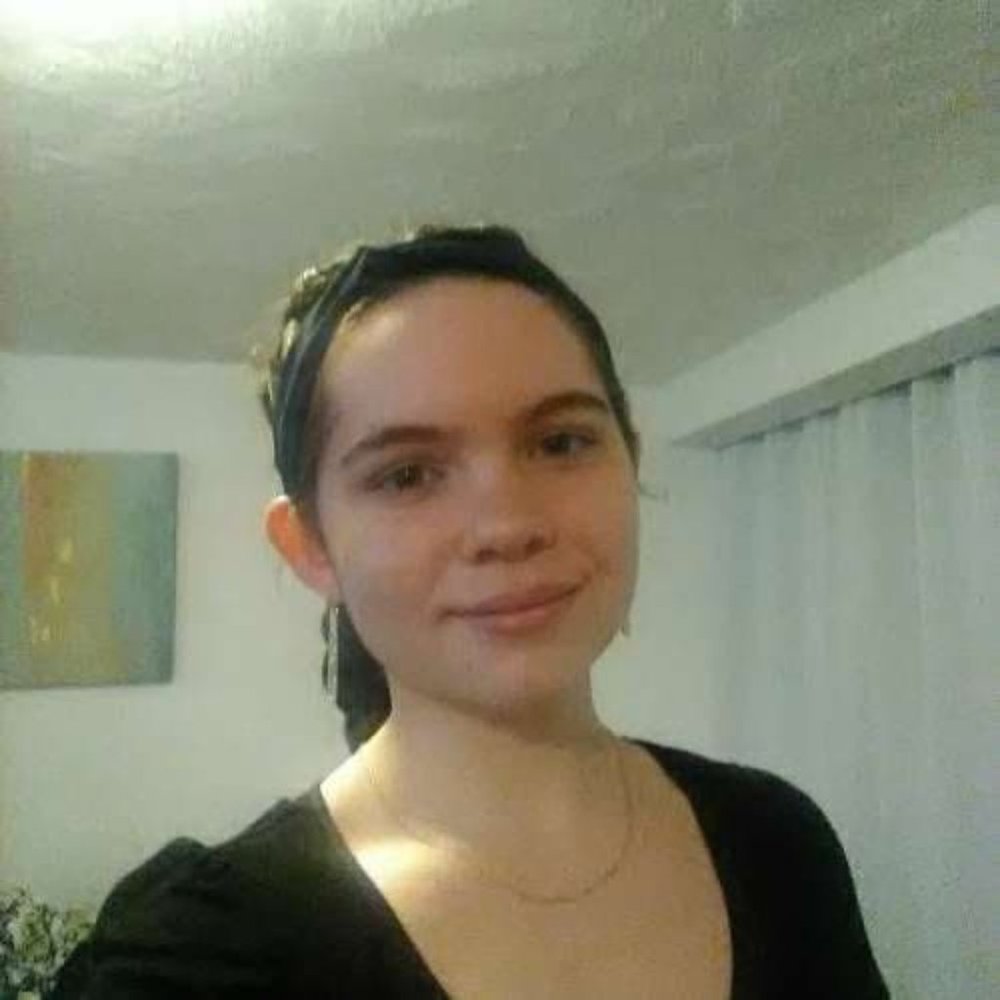 Meet your Posher, Cassandra